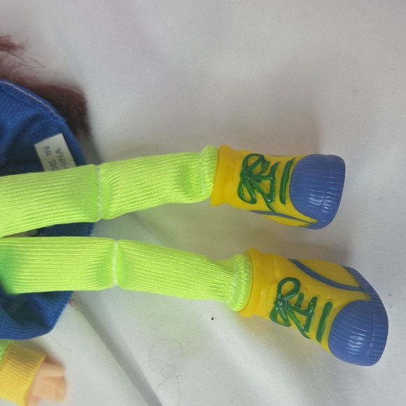 Cheerleader Doll Fishel Toys vintage 1990s vinyl face neon Green 8" - Picture 10 of 12